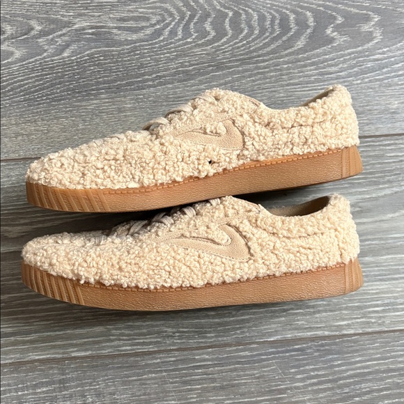 Tretorn Women's Tan Fleece Sneakers - Picture 2 of 4